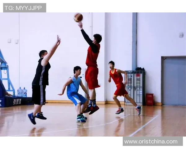 私奔篮球明星的爱情故事与梦想追逐之旅